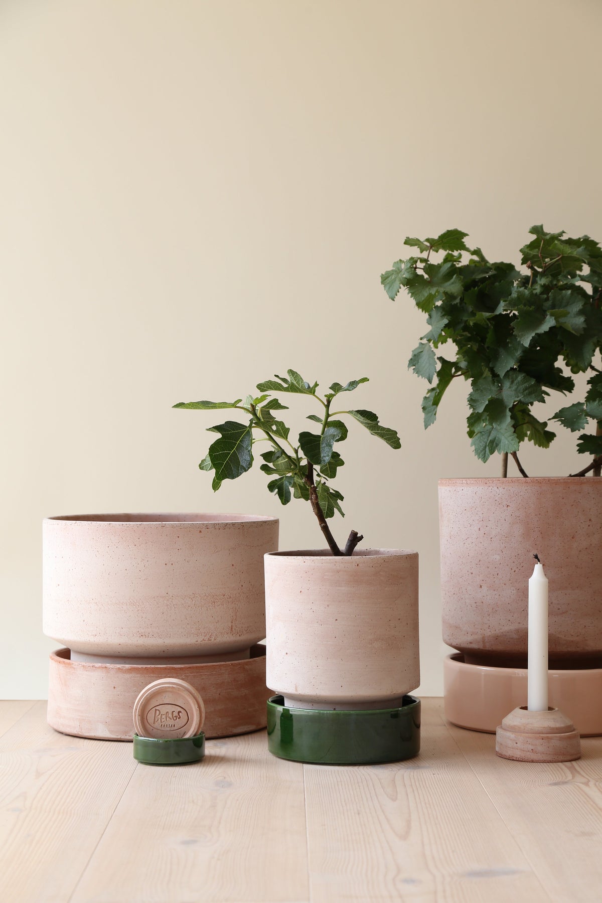 Hoff krukke, raw rosa + grøn underskål, gulvkrukke
