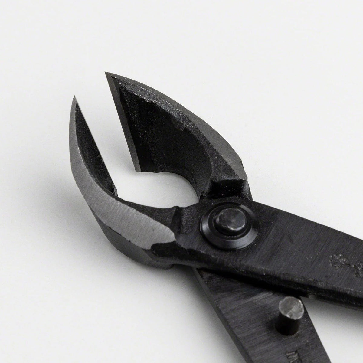 Håndsmedet Bonsai Concave Branch Cutter